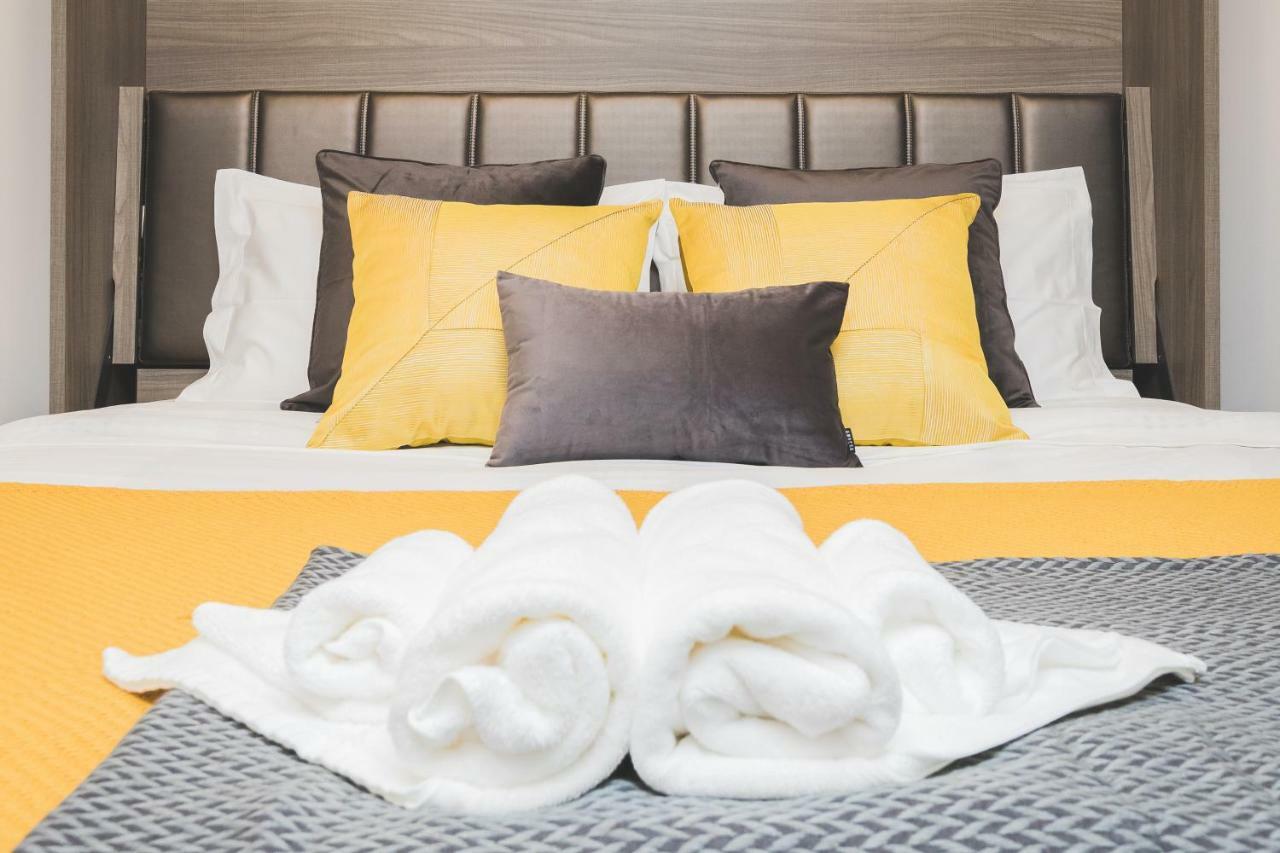 Sukhumvit Asok Modern Suite Bangkok Buitenkant foto