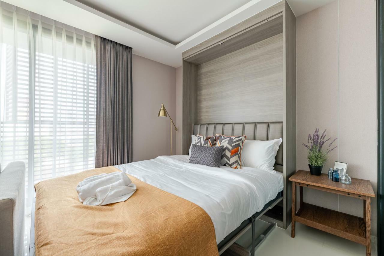 Sukhumvit Asok Modern Suite Bangkok Buitenkant foto