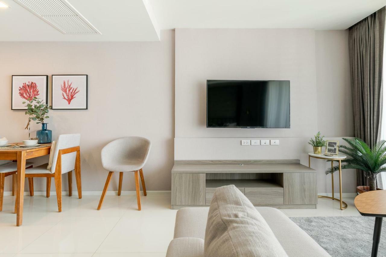 Sukhumvit Asok Modern Suite Bangkok Buitenkant foto