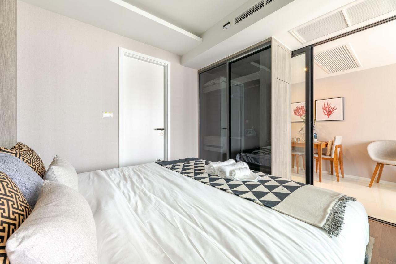 Sukhumvit Asok Modern Suite Bangkok Buitenkant foto