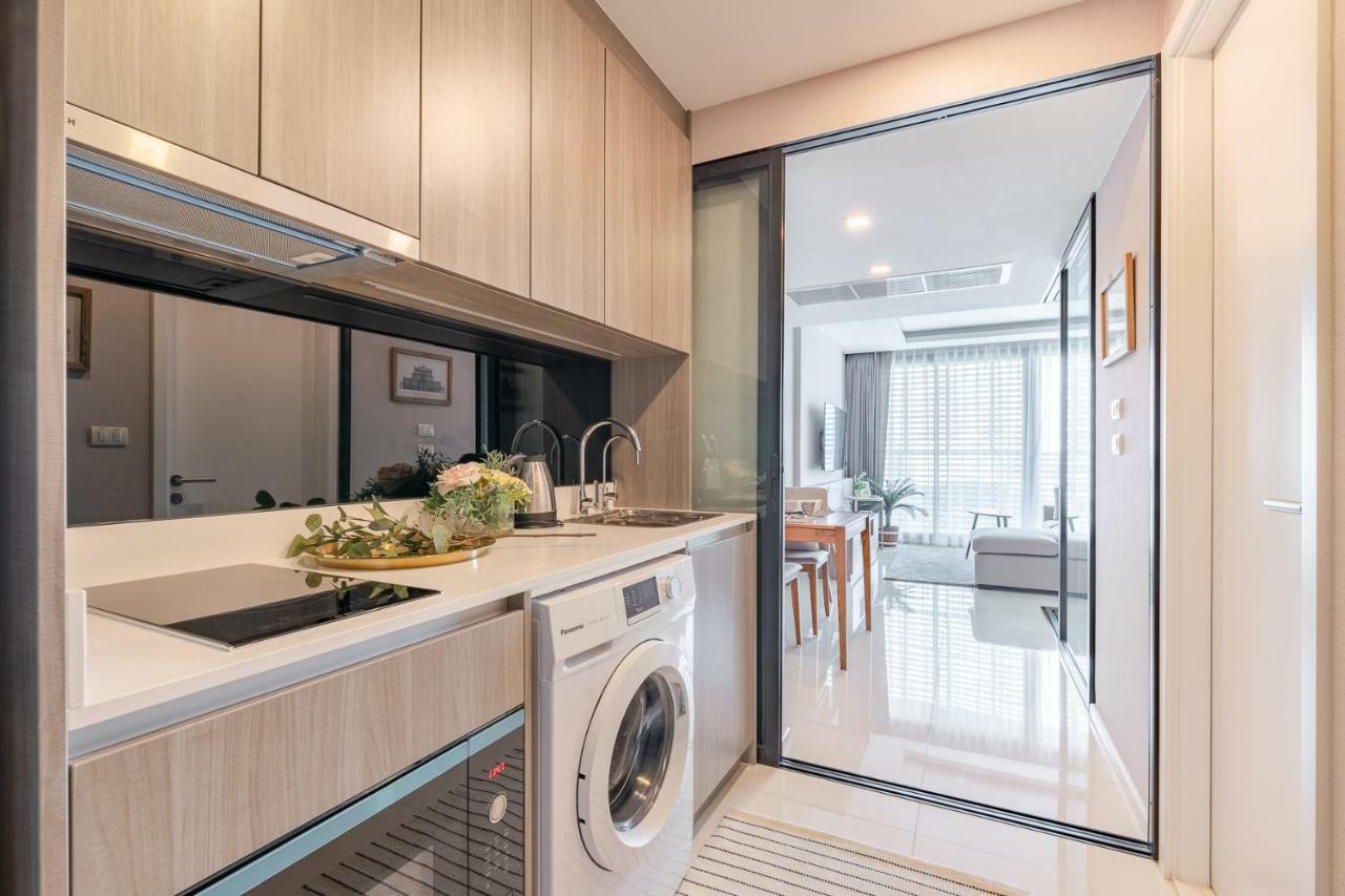 Sukhumvit Asok Modern Suite Bangkok Buitenkant foto