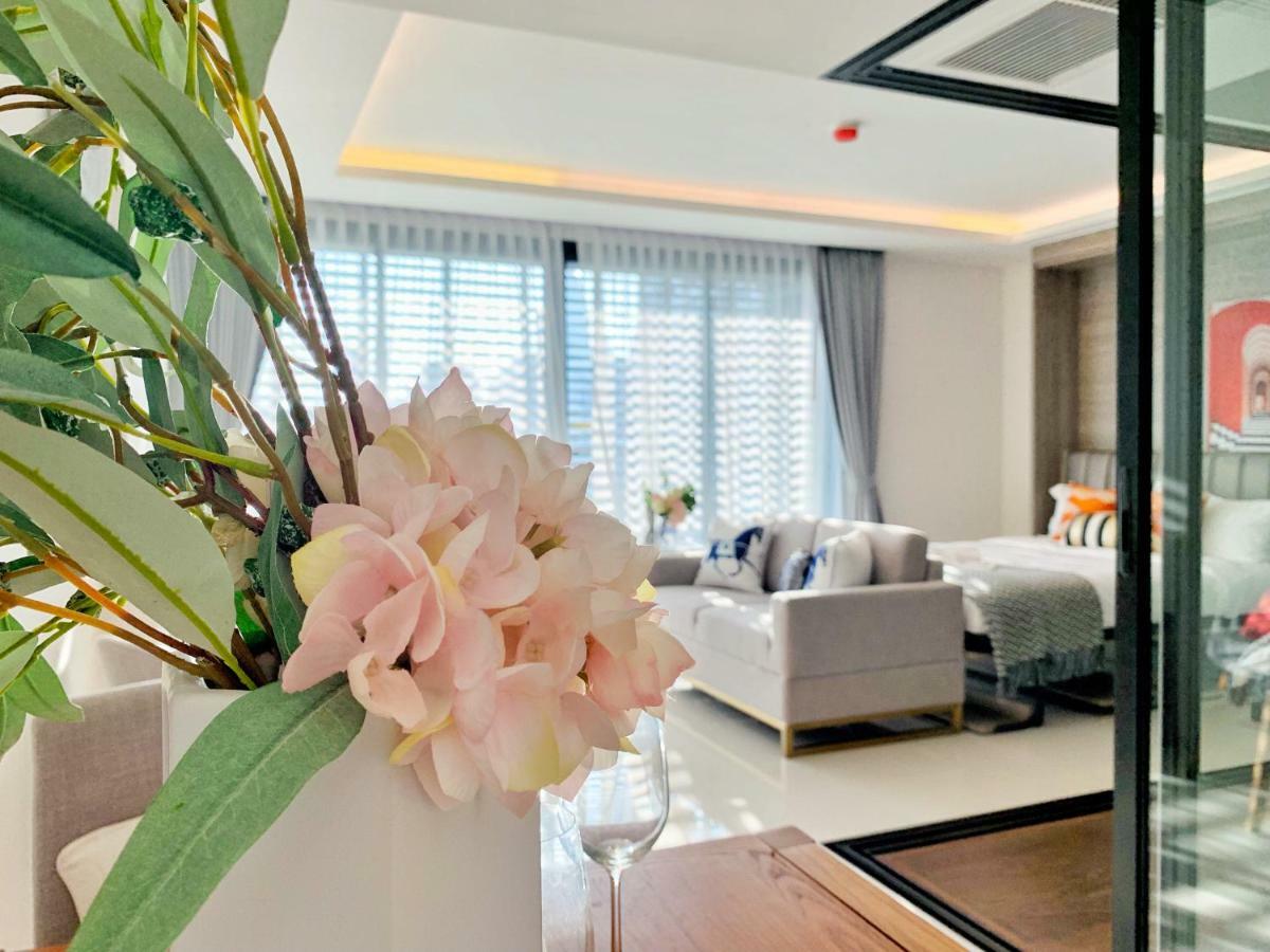 Sukhumvit Asok Modern Suite Bangkok Buitenkant foto