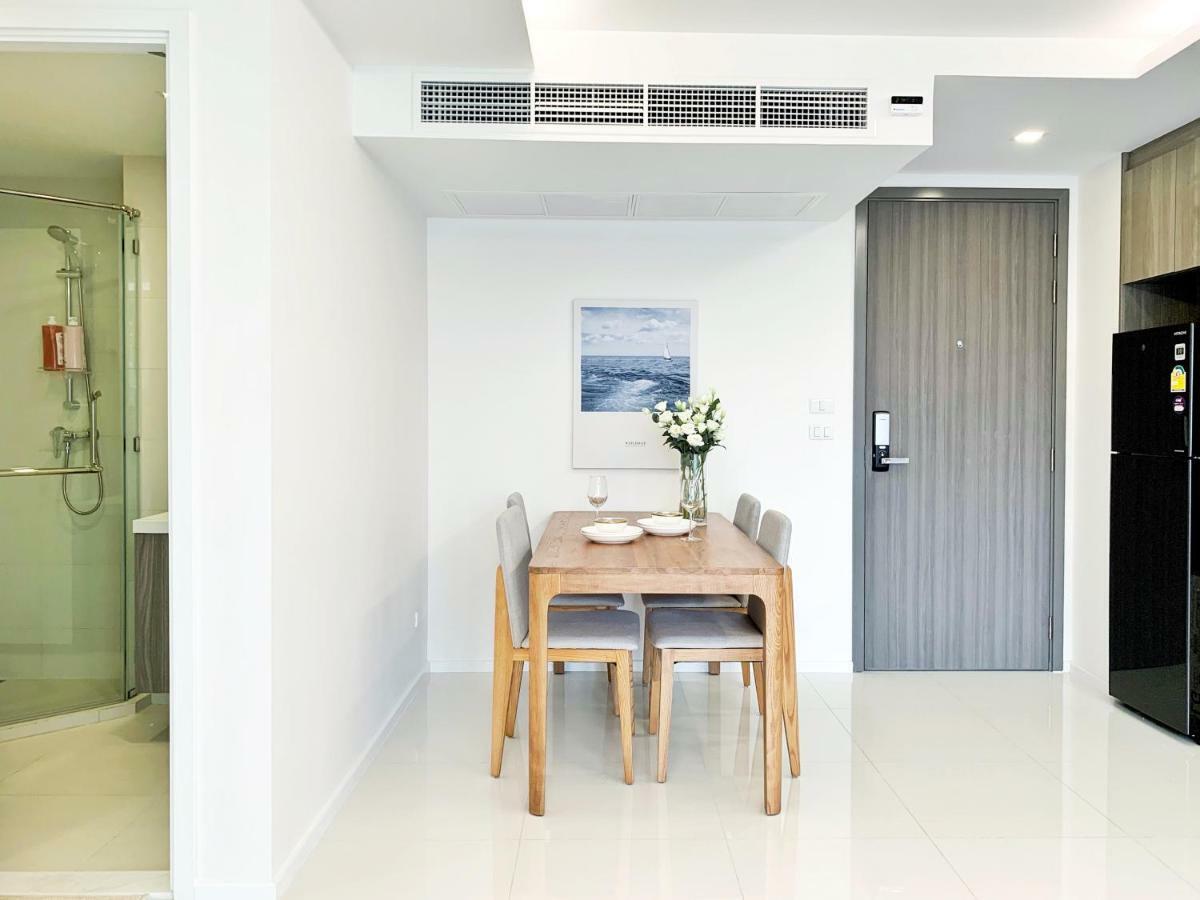 Sukhumvit Asok Modern Suite Bangkok Buitenkant foto