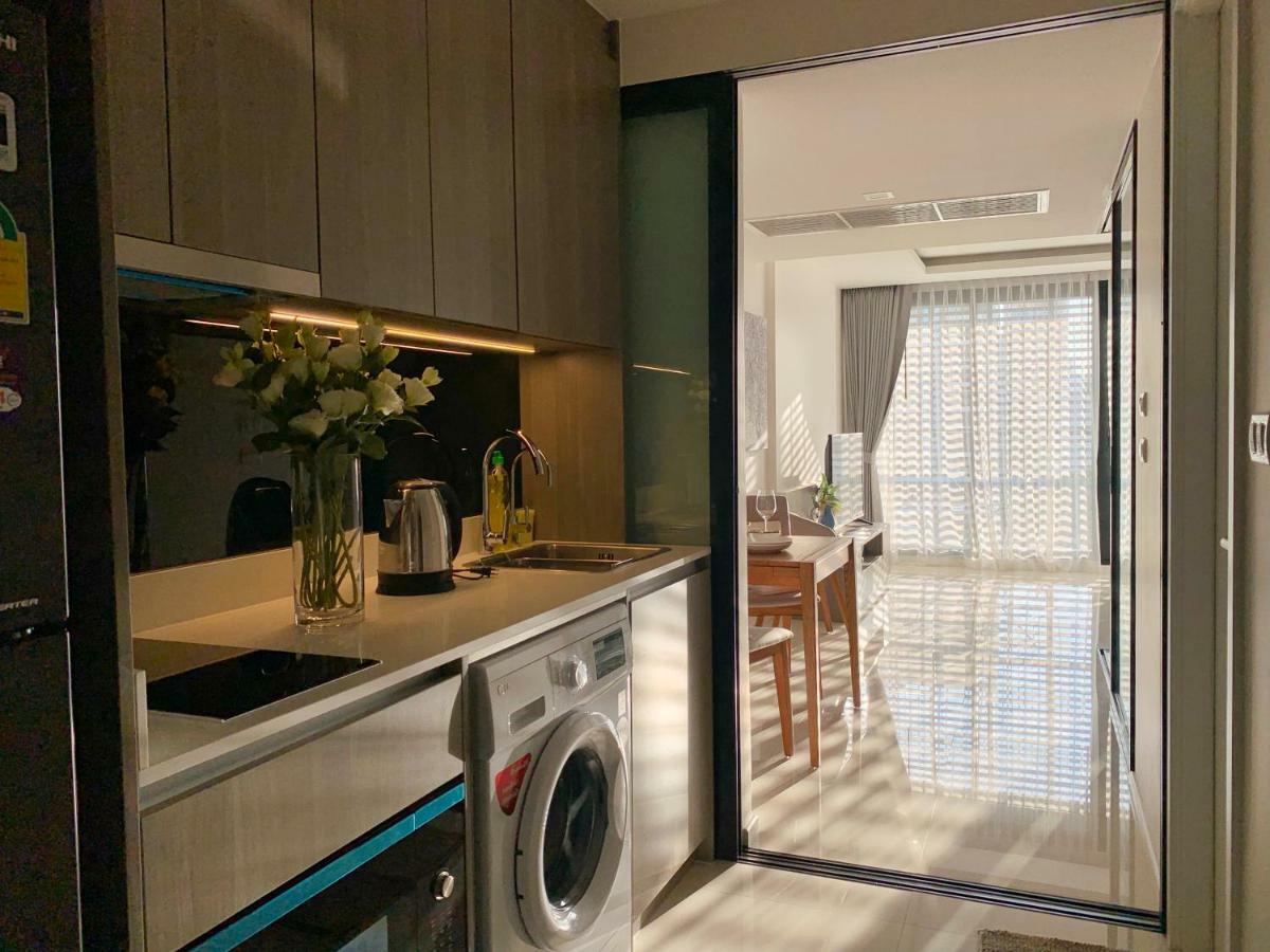 Sukhumvit Asok Modern Suite Bangkok Buitenkant foto